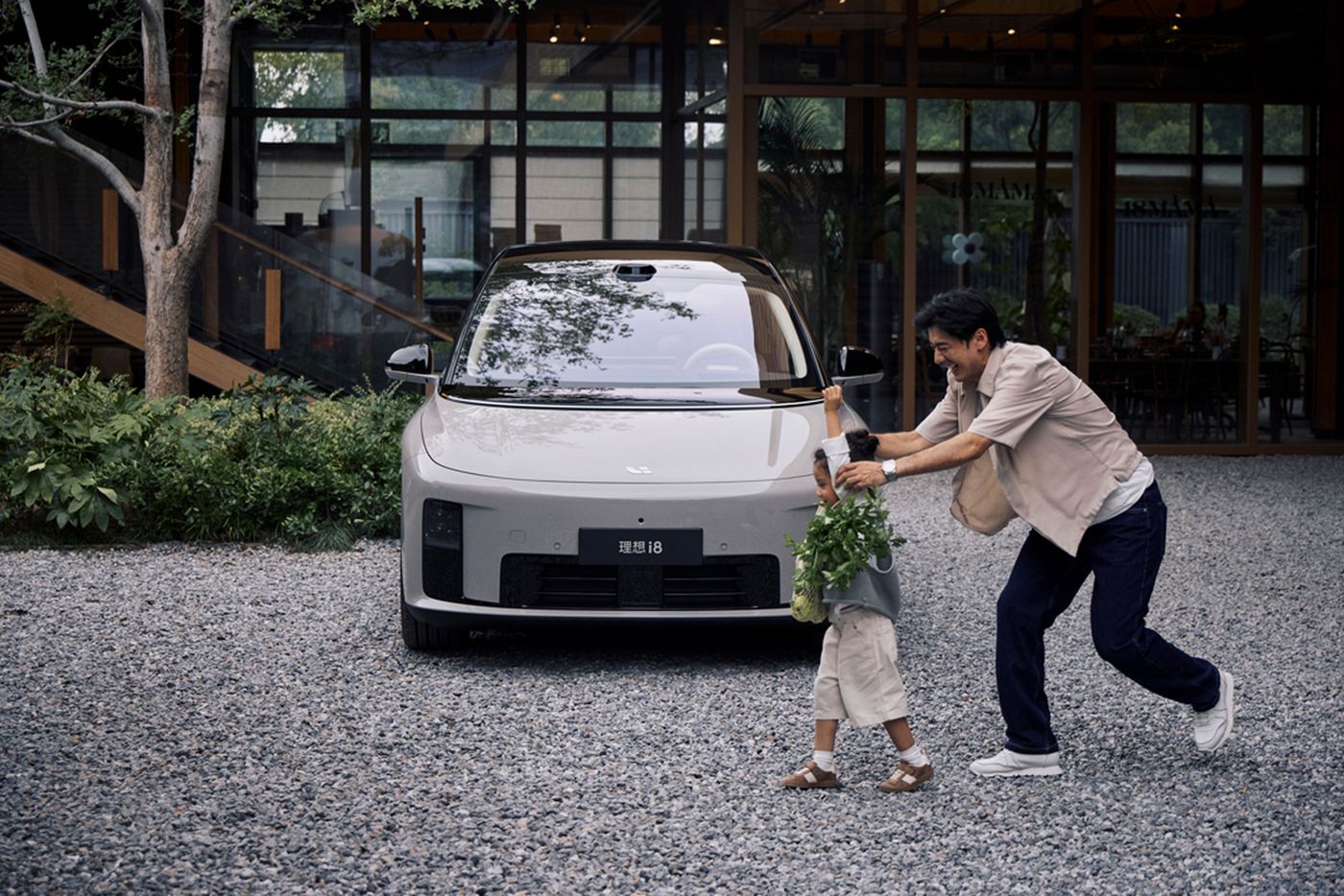 豪利官网汽车 创造移动的家 创造幸福的家